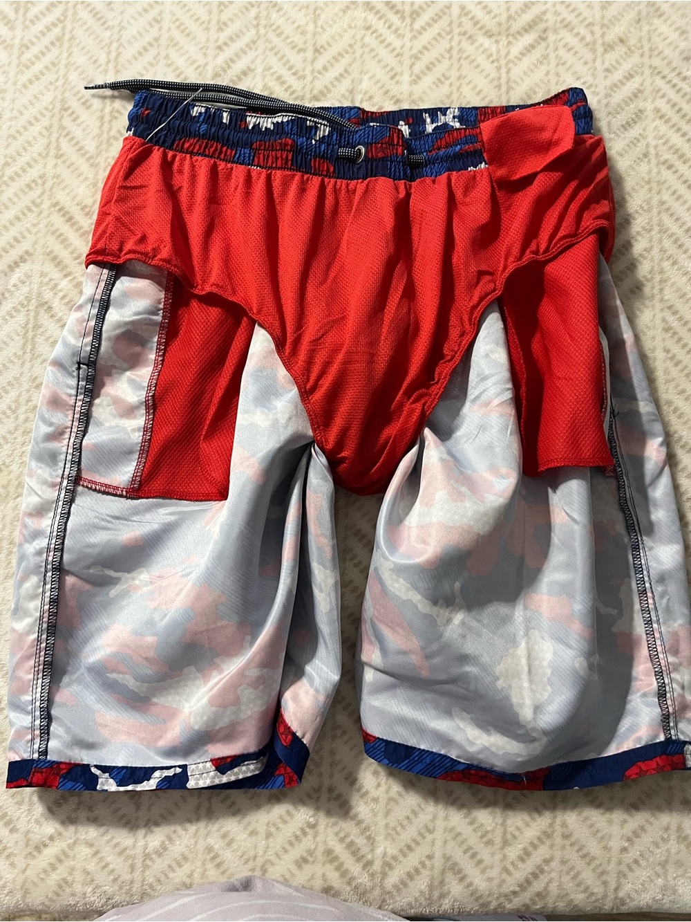 Nike Red White Blue Camo Swim/Training Shorts Medium - Picture 8 of 8